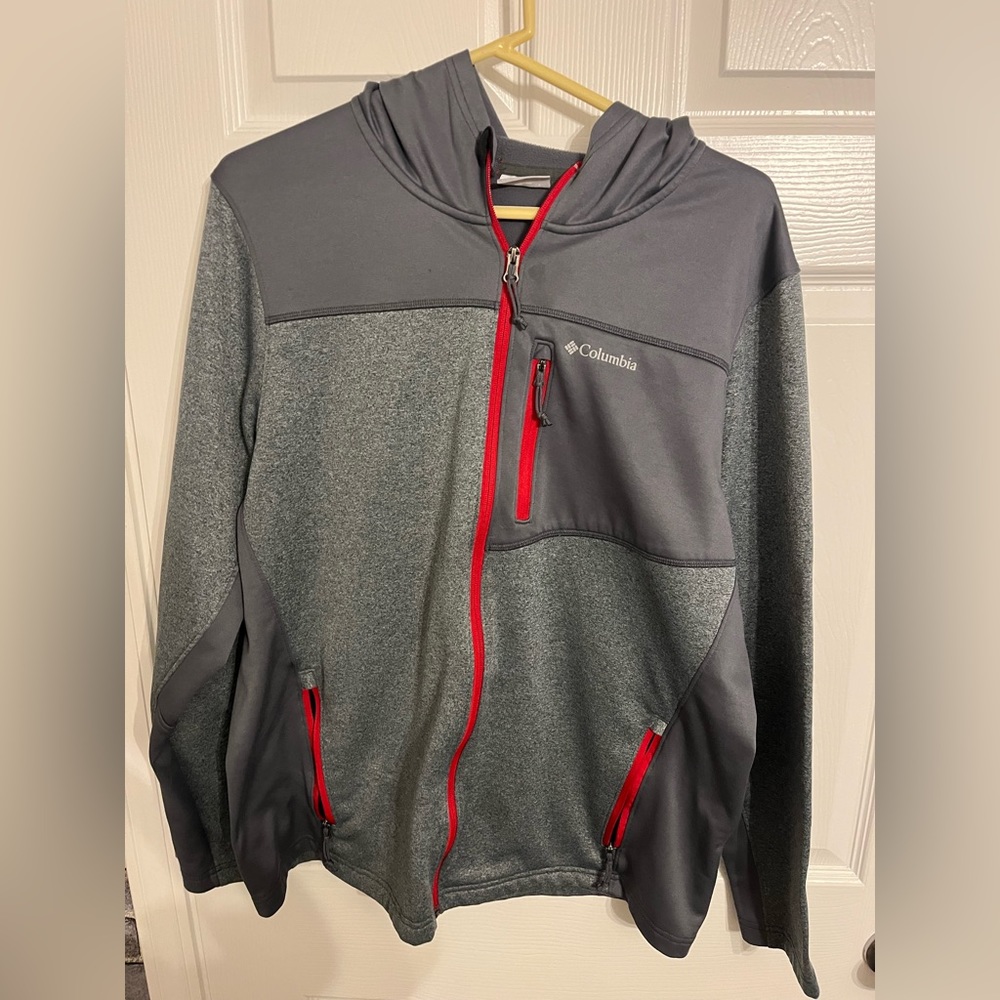 Columbia Zip Up Hooded Jacket - L